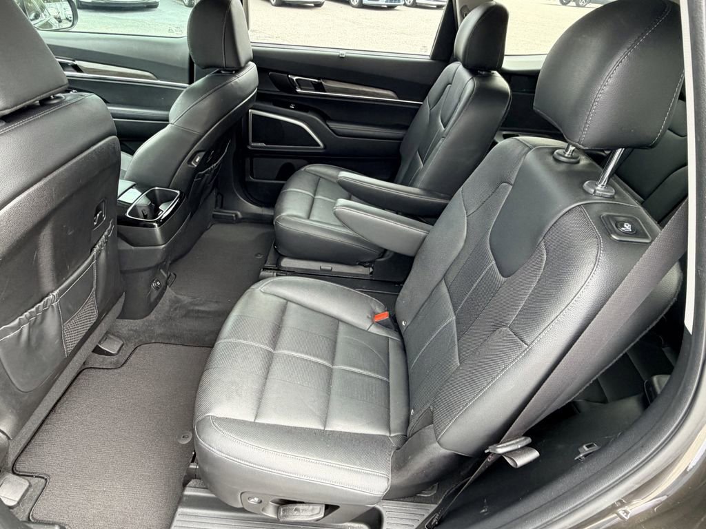 Used 2022 Kia Telluride EX w/ EX Premium Package image 14