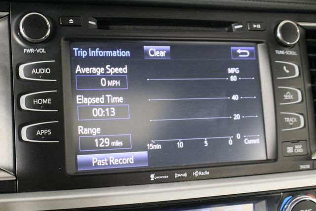 Used 2019 Toyota Highlander XLE AWD/4WD image 35