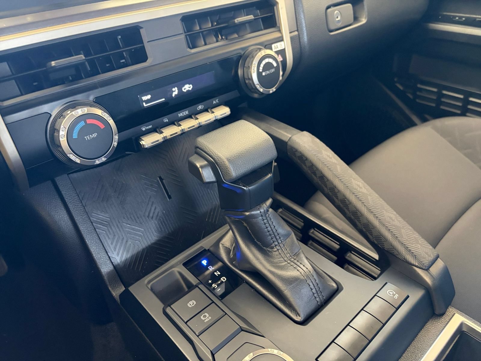 Used 2026 Toyota Tacoma SR5 RWD image 40