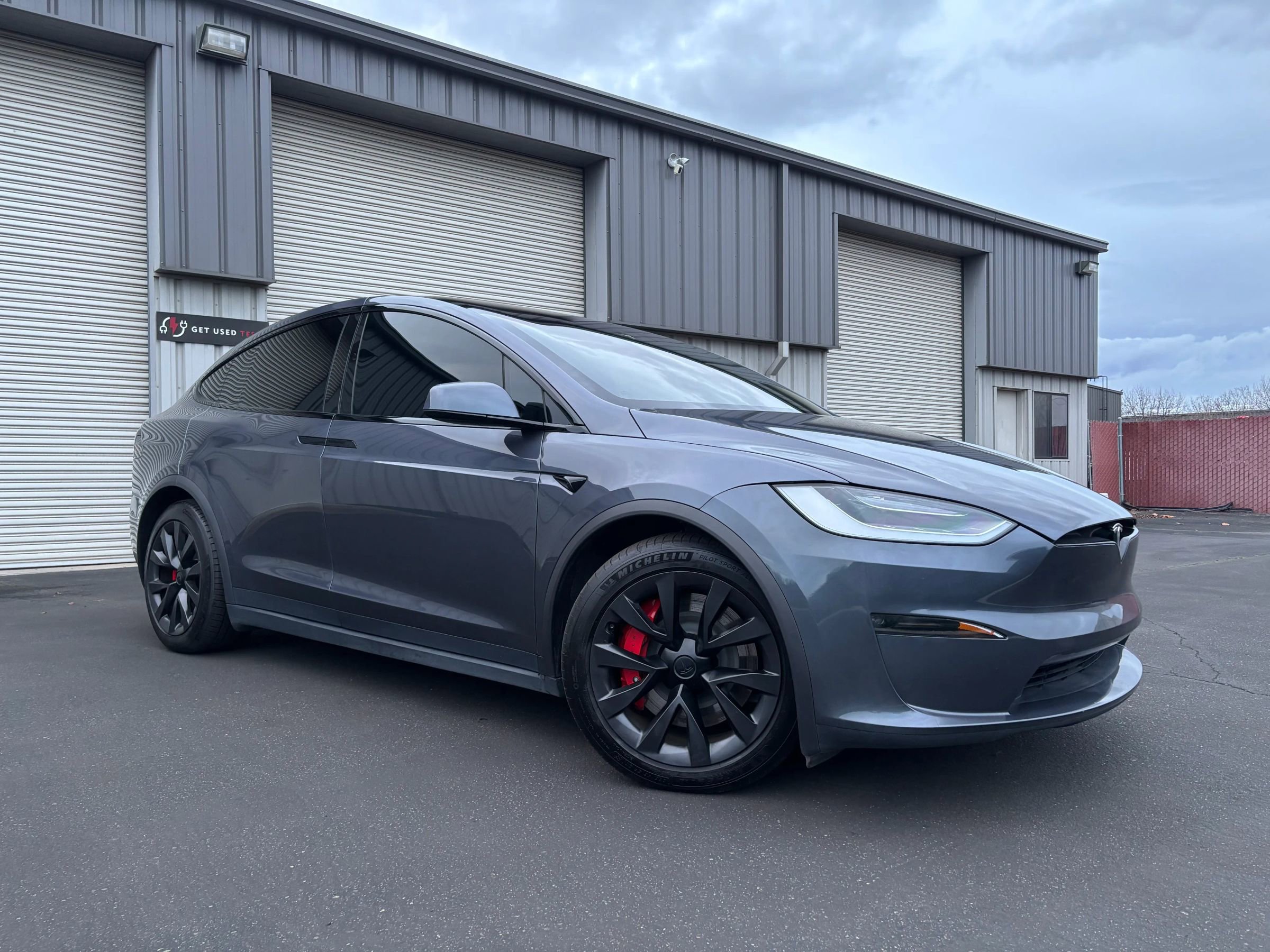 Used 2023 Tesla Model X Plaid image 2