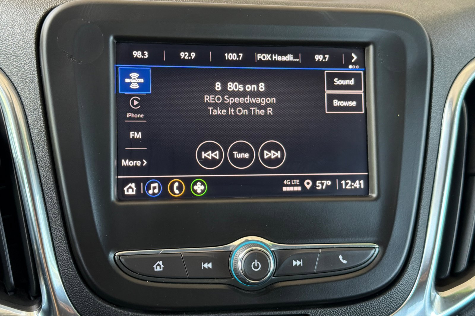 Used 2024 Chevrolet Equinox LT AWD/4WD image 18