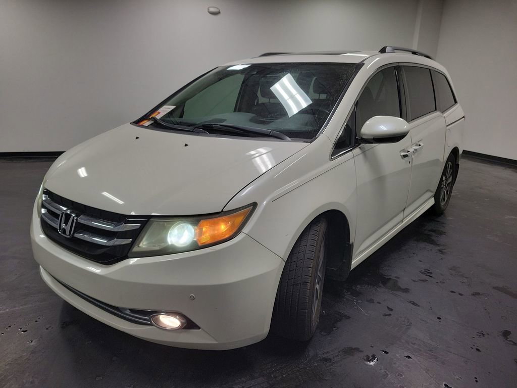 Used 2015 Honda Odyssey Touring Elite image 4