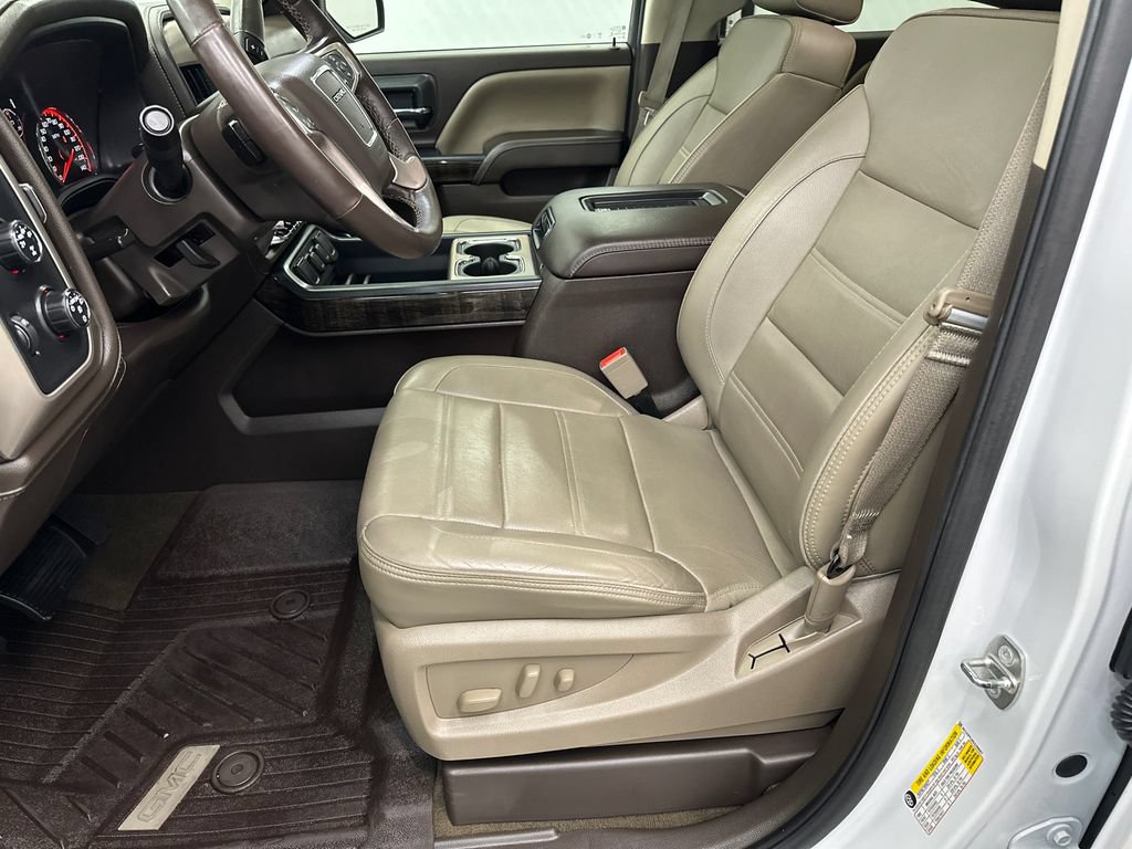 Used 2016 GMC Sierra 1500 Denali w/ Enhanced Driver Alert Package AWD/4WD image 9