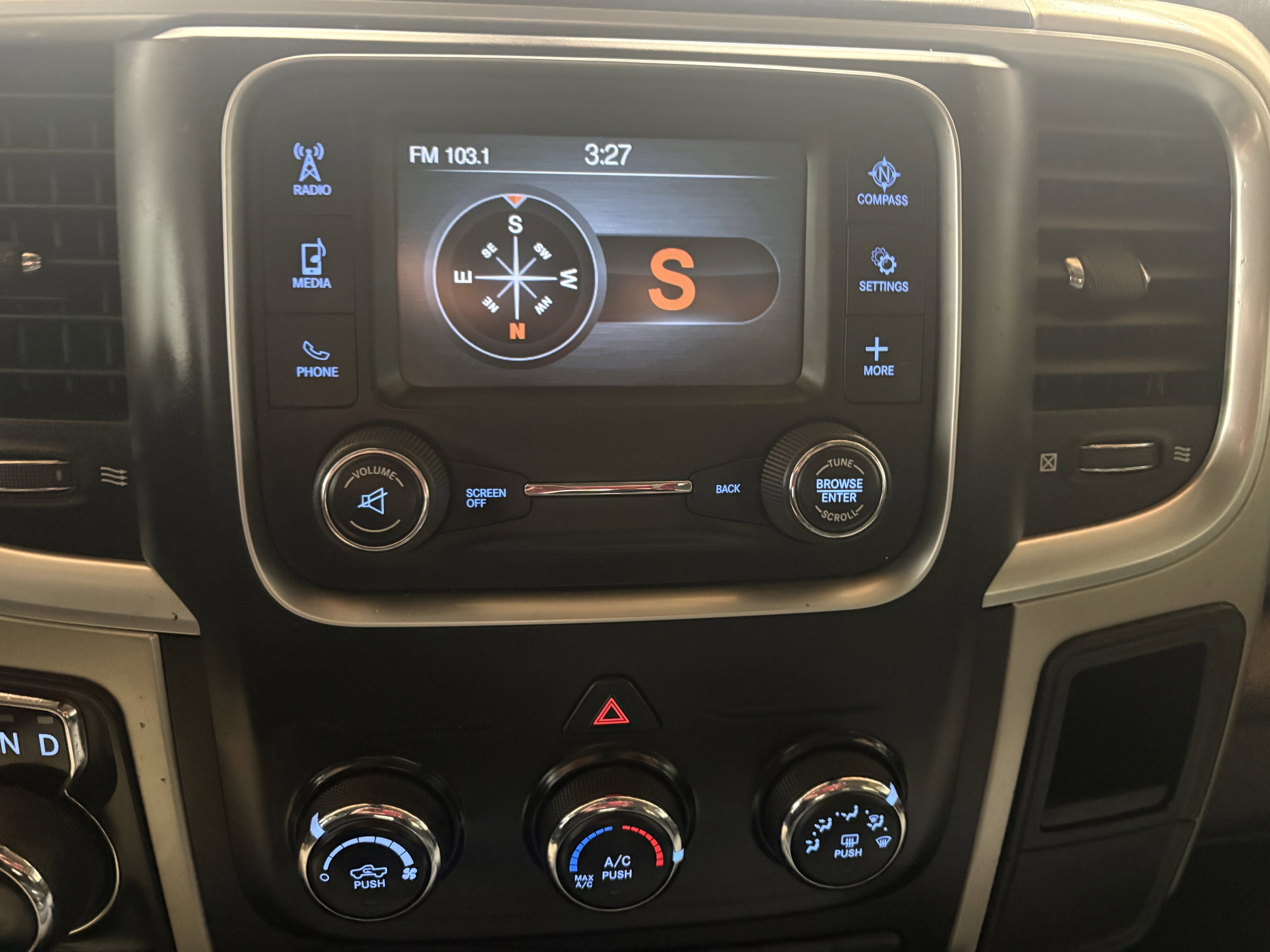 Used 2019 RAM 1500 Classic SLT image 25