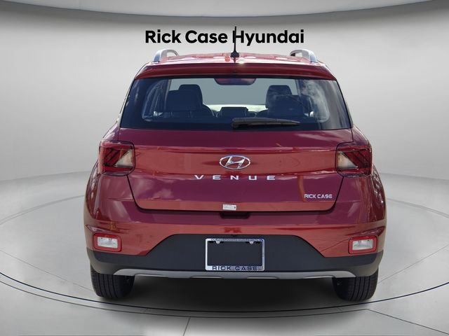 New 2025 Hyundai Venue Limited image 4