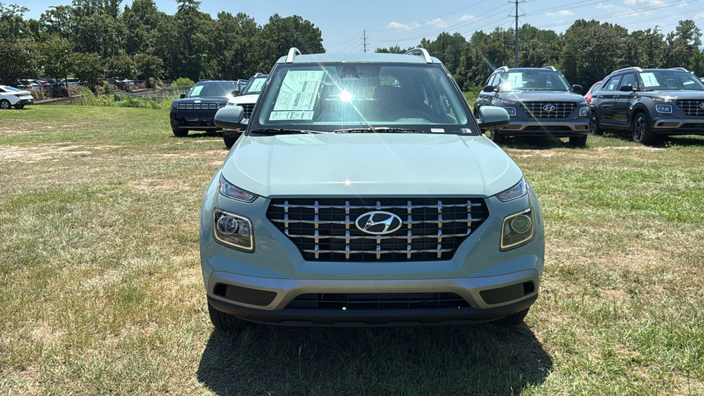 New 2026 Hyundai Venue SEL FWD image 2
