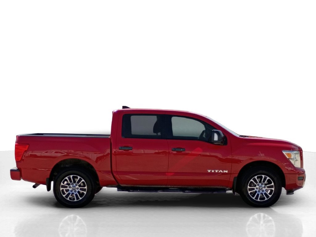 Used 2022 Nissan Titan SV w/ SV Convenience Package AWD/4WD image 4