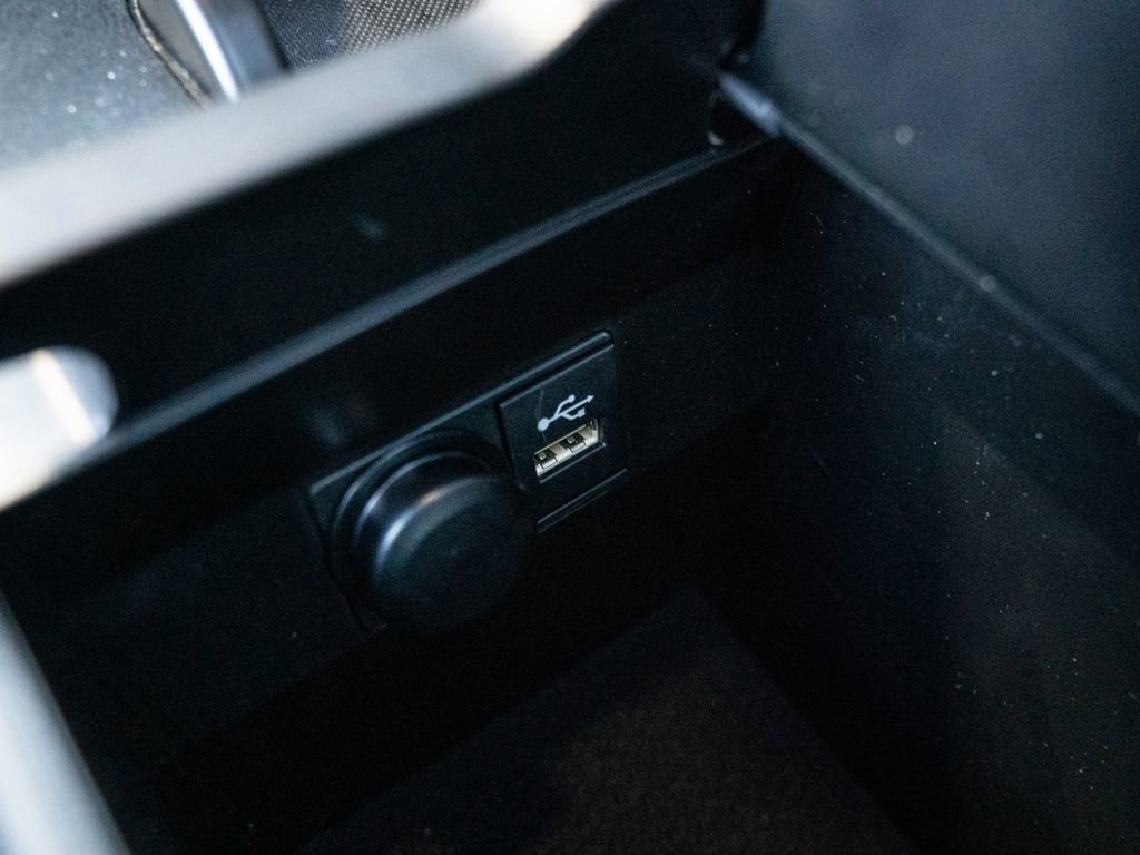 Used 2024 Lexus UX 250h AWD image 31