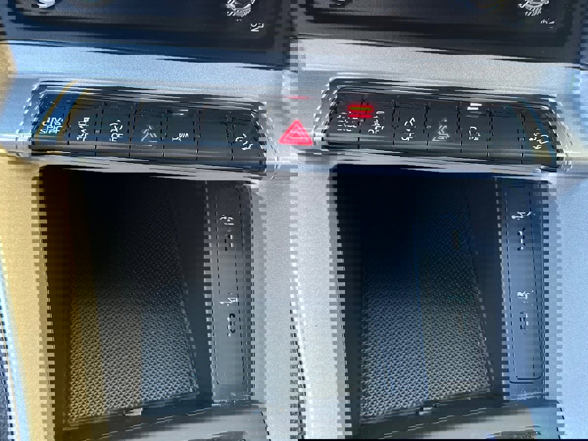 Used 2022 Audi Q3 2.0T Premium w/ Convenience Package image 33