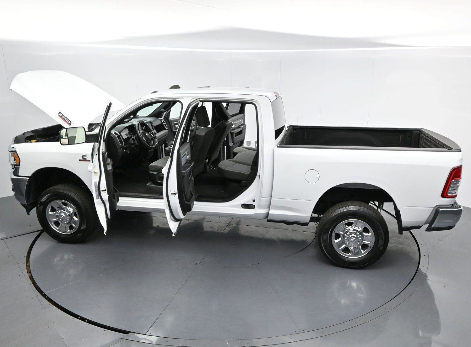 Used 2021 RAM 2500 Big Horn image 37