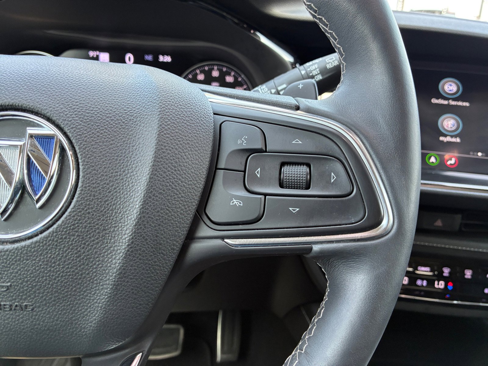 Used 2022 Buick Envision Essence w/ Technology Package I FWD image 29