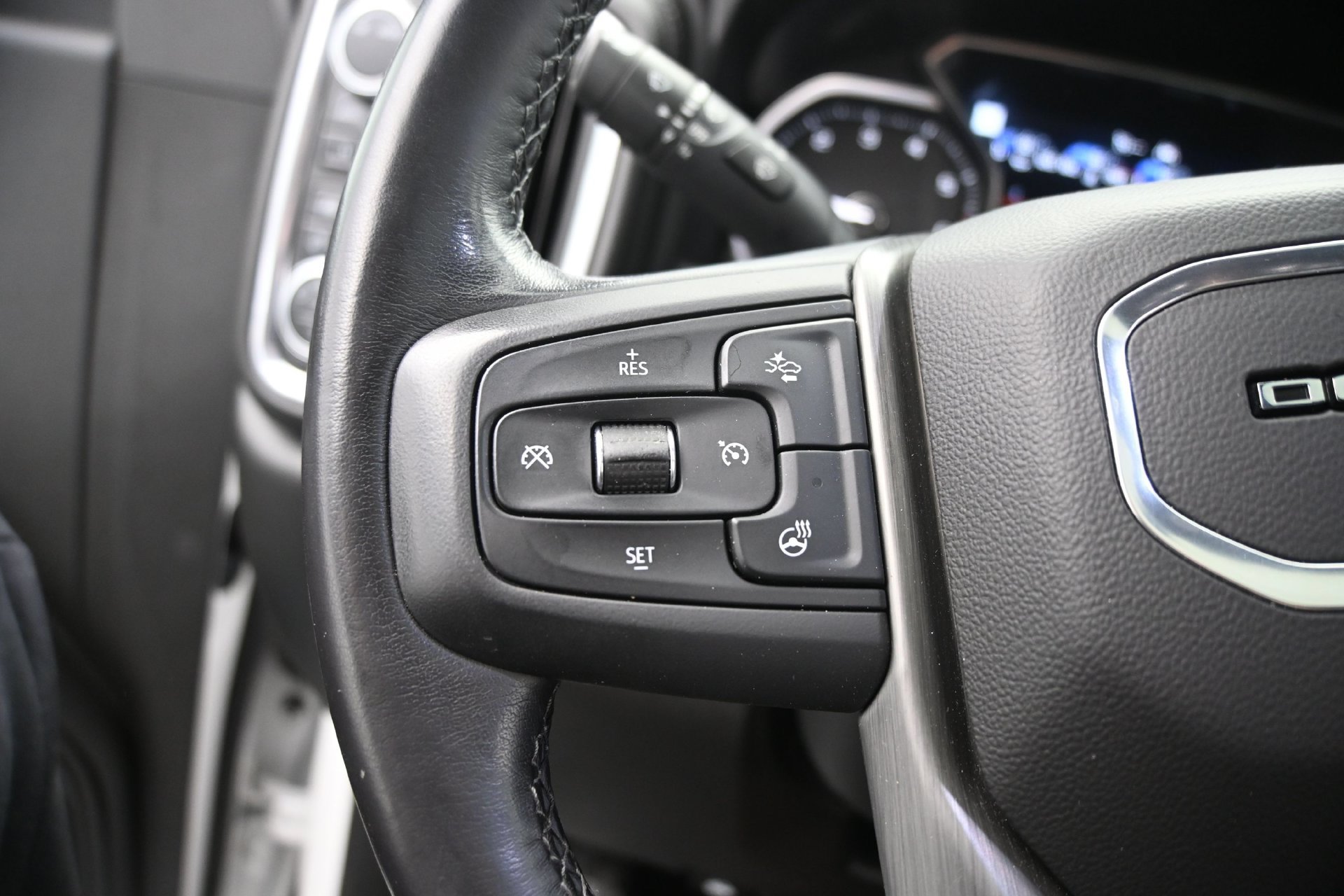 Used 2022 GMC Sierra 1500 Denali w/ Denali Premium Package AWD/4WD image 23