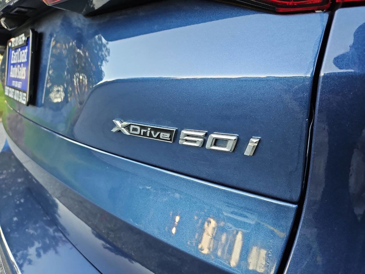 Used 2019 BMW X5 xDrive50i w/ M Sport Package image 11