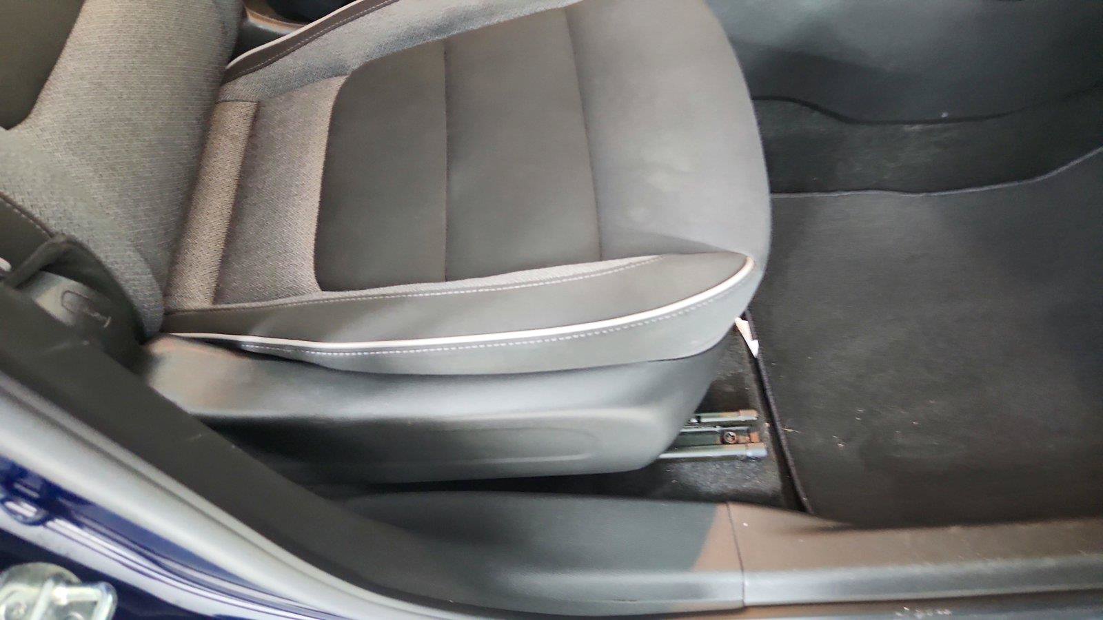 Used 2023 Chevrolet TrailBlazer LT FWD image 26
