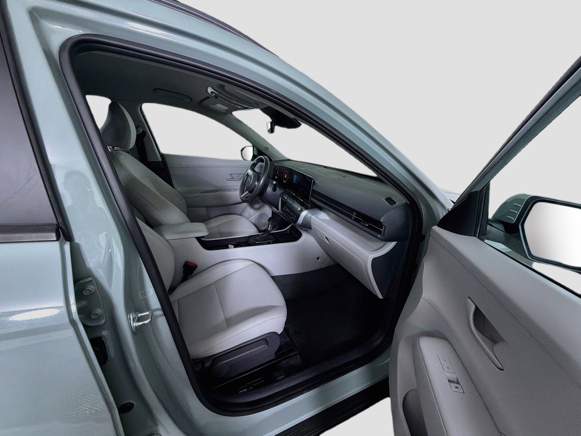 Used 2025 Hyundai Kona SEL FWD image 29
