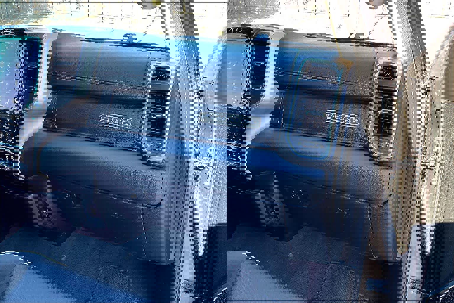 Used 2019 RAM 1500 Laramie image 19