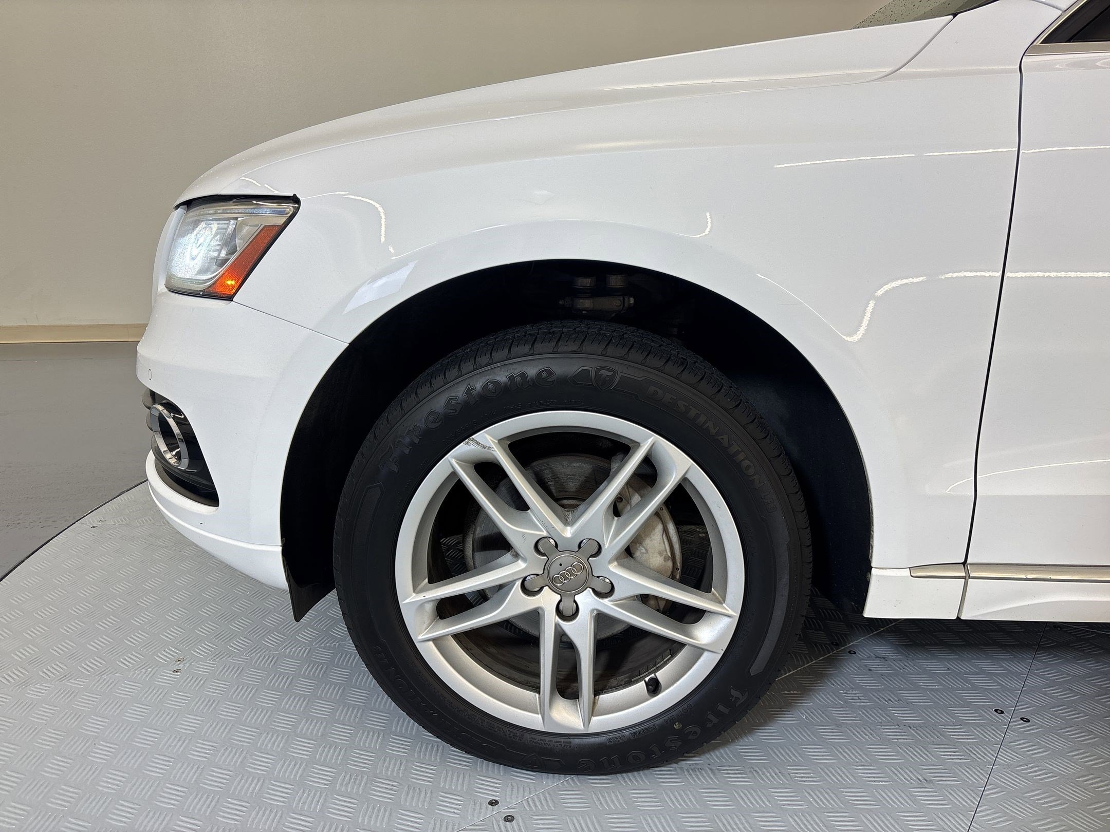 Used 2016 Audi Q5 2.0T Premium Plus w/ Technology Package AWD/4WD image 11