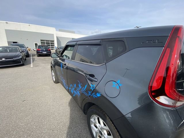 Used 2022 Kia Soul LX w/ Technology Package image 7