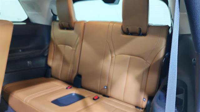 Used 2023 INFINITI QX60 Sensory w/ Vision Package AWD/4WD image 24