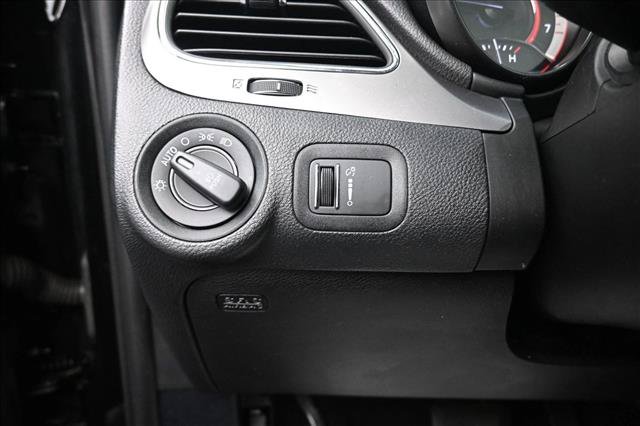 Used 2020 Dodge Journey Crossroad FWD image 19