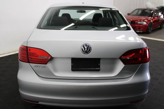 Used 2012 Volkswagen Jetta S FWD image 6