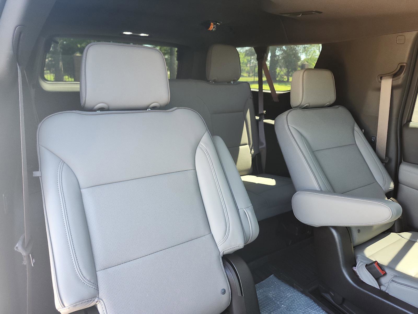 Used 2026 GMC Yukon XL Elevation w/ Elevation Premium Package AWD/4WD image 10
