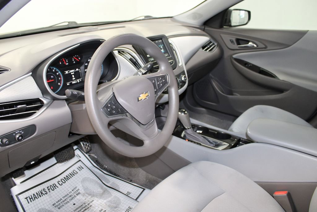 Used 2017 Chevrolet Malibu LS image 19