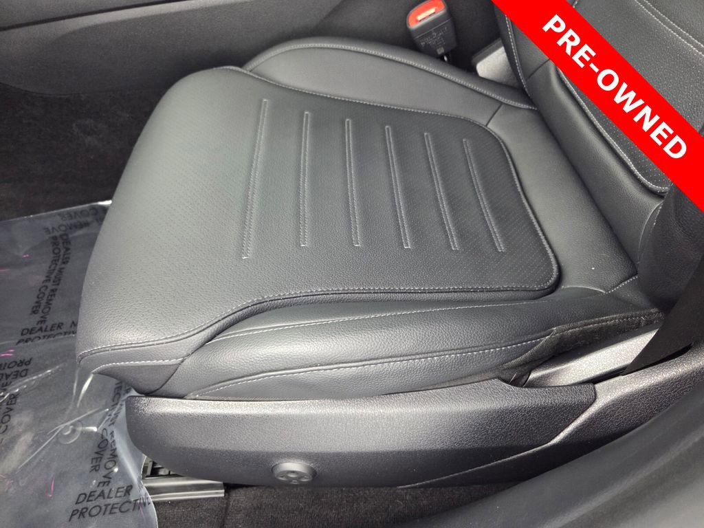 Used 2023 Mercedes-Benz C 300 Sedan image 27