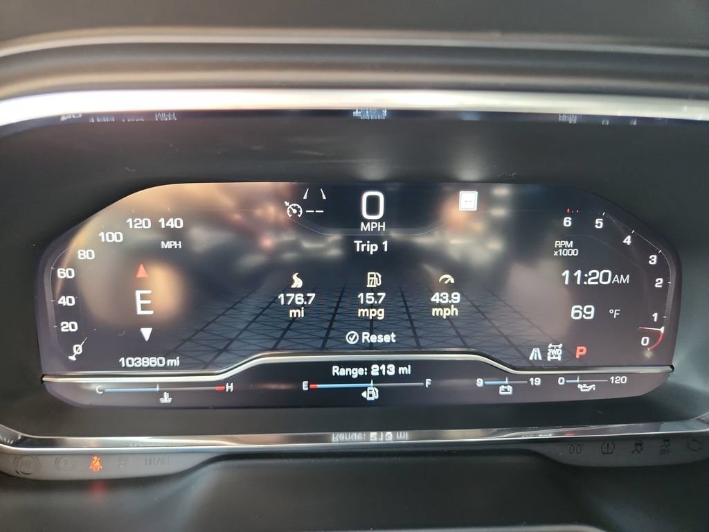 Certified 2022 GMC Yukon XL SLT w/ SLT Premium Package AWD/4WD image 19