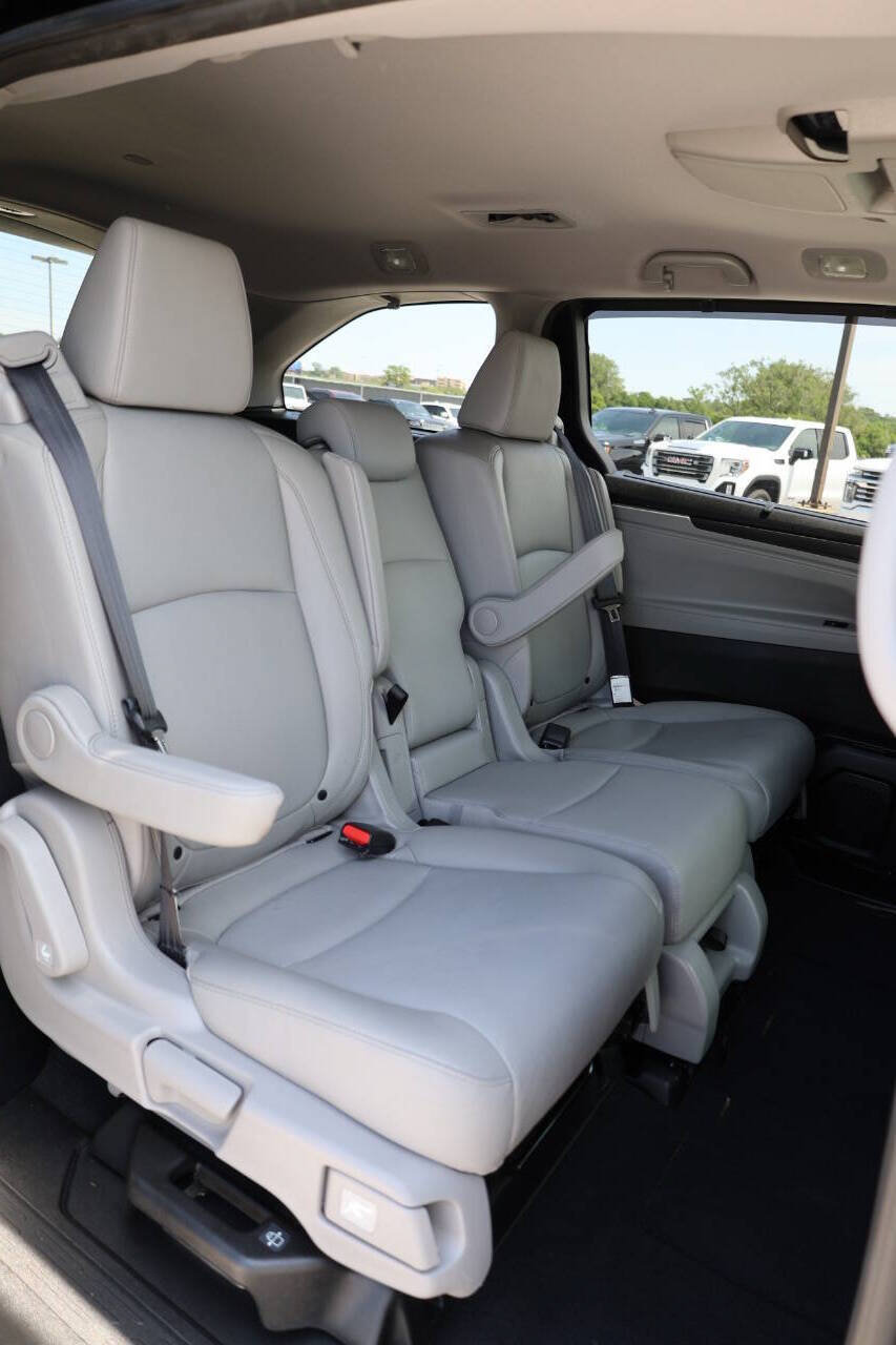 Used 2018 Honda Odyssey EX-L image 16