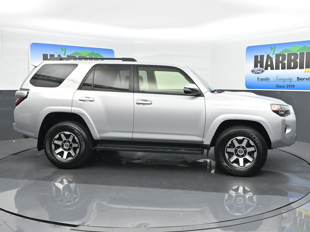 Used 2024 Toyota 4Runner TRD Off-Road Premium image 7