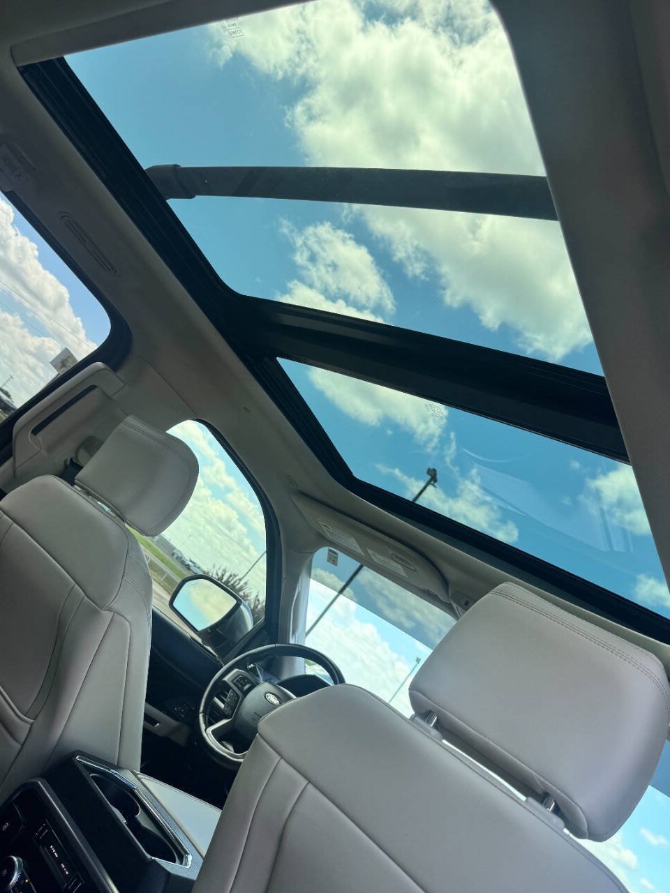 Used 2019 Ford Expedition Platinum RWD image 10