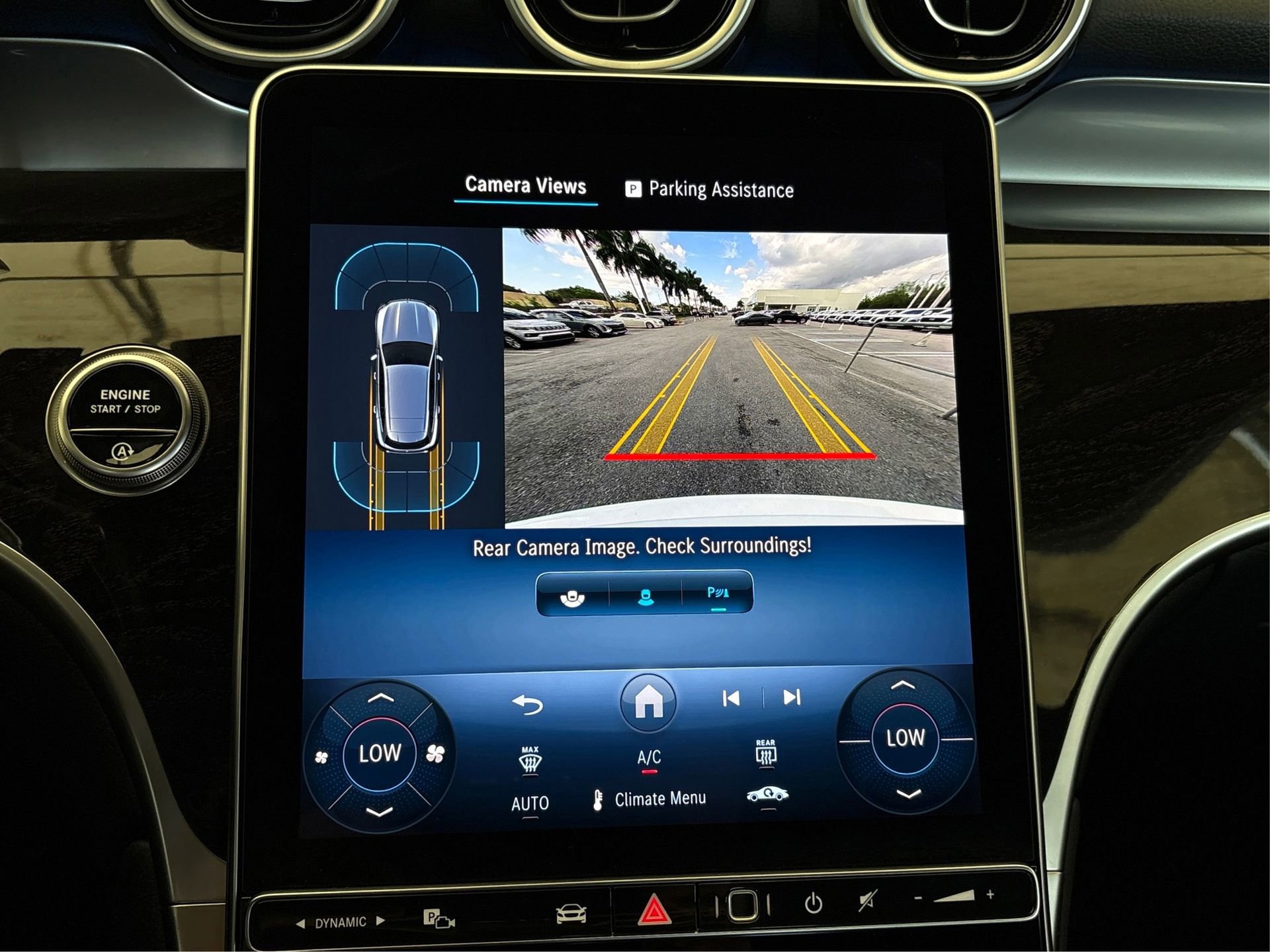 Used 2025 Mercedes-Benz GLC 300 4MATIC image 24