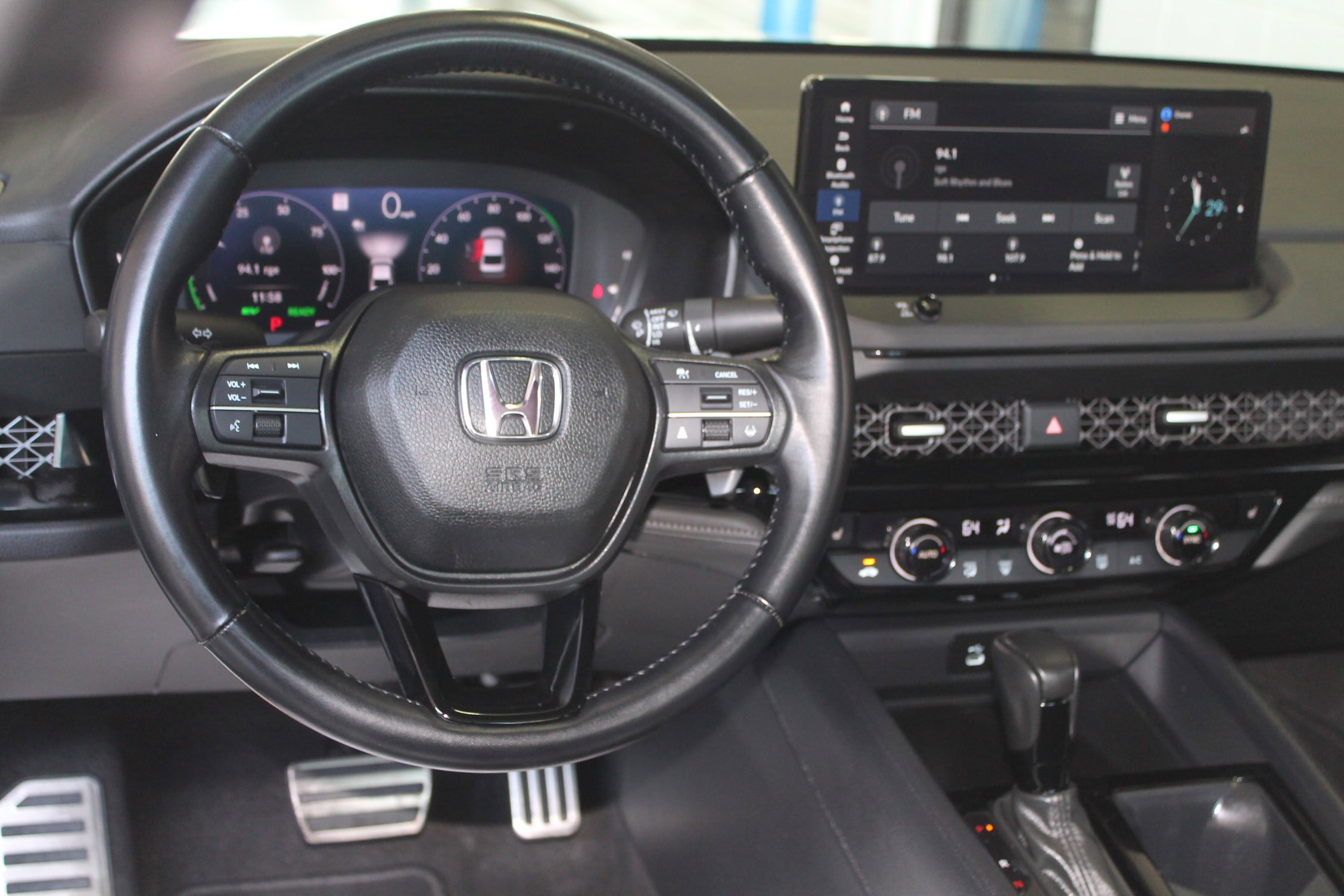 Used 2024 Honda Accord Sport image 18