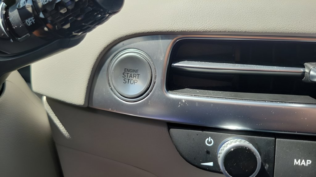 Used 2025 Hyundai Palisade Calligraphy FWD image 24