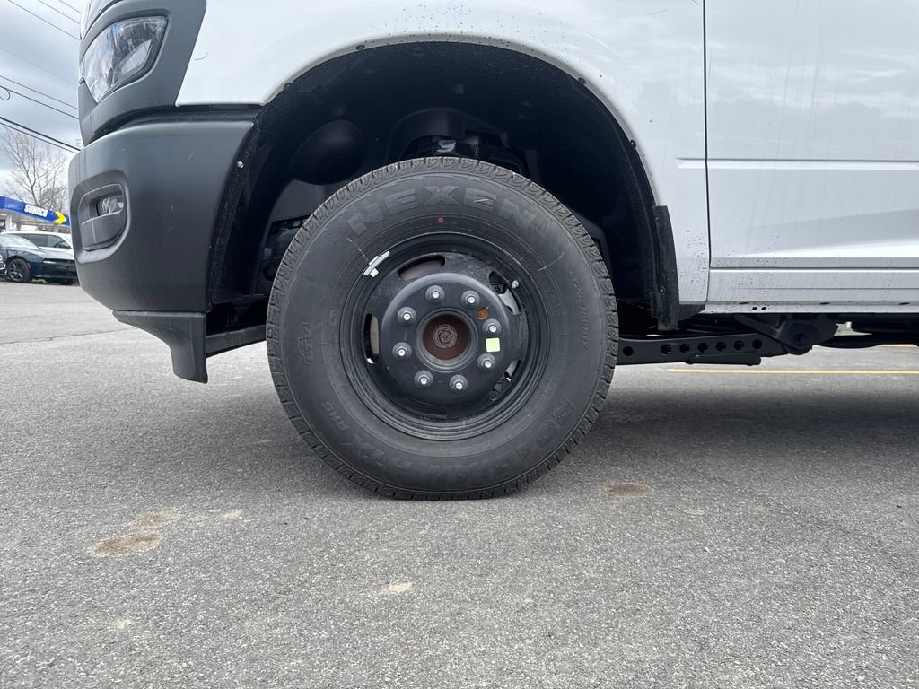 New 2026 RAM 3500 Tradesman AWD/4WD image 18