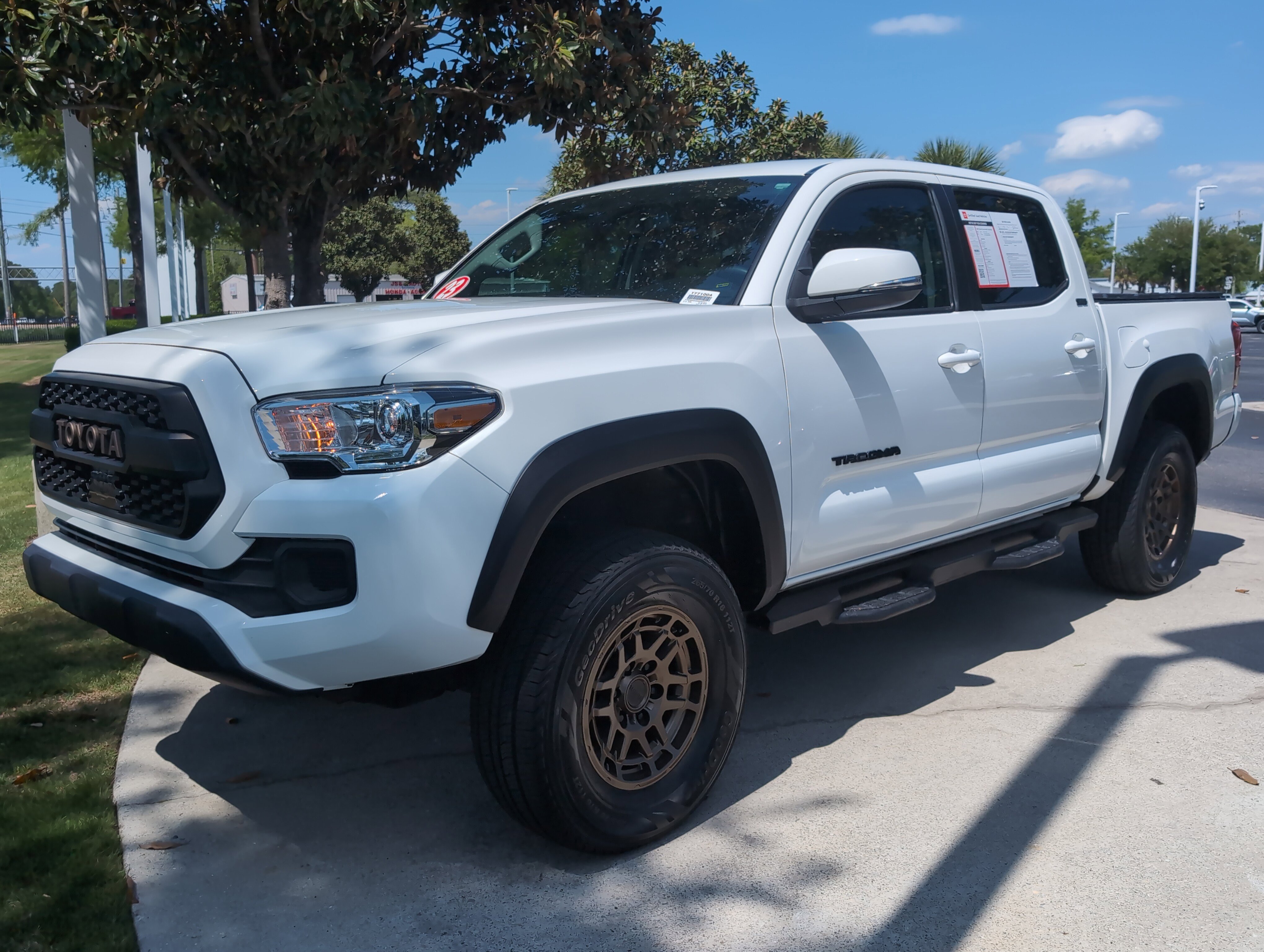 Certified 2023 Toyota Tacoma 4x4 Double Cab w/ Trail Edition image 5