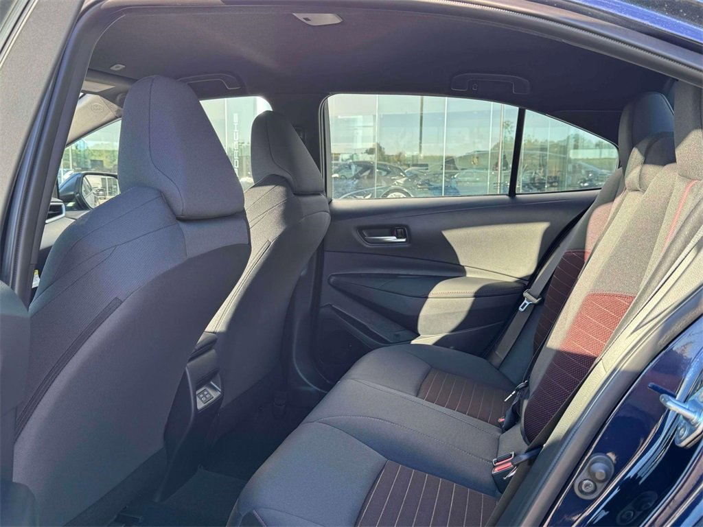 Used 2025 Toyota Corolla SE image 18