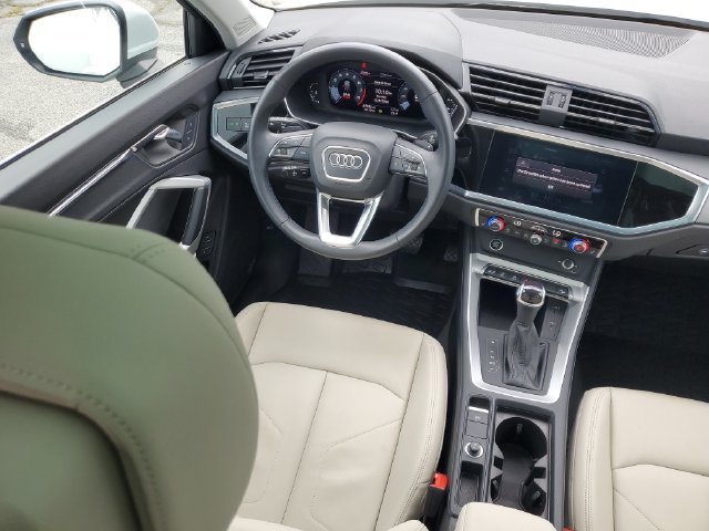 Used 2022 Audi Q3 2.0T Premium Plus AWD/4WD image 7