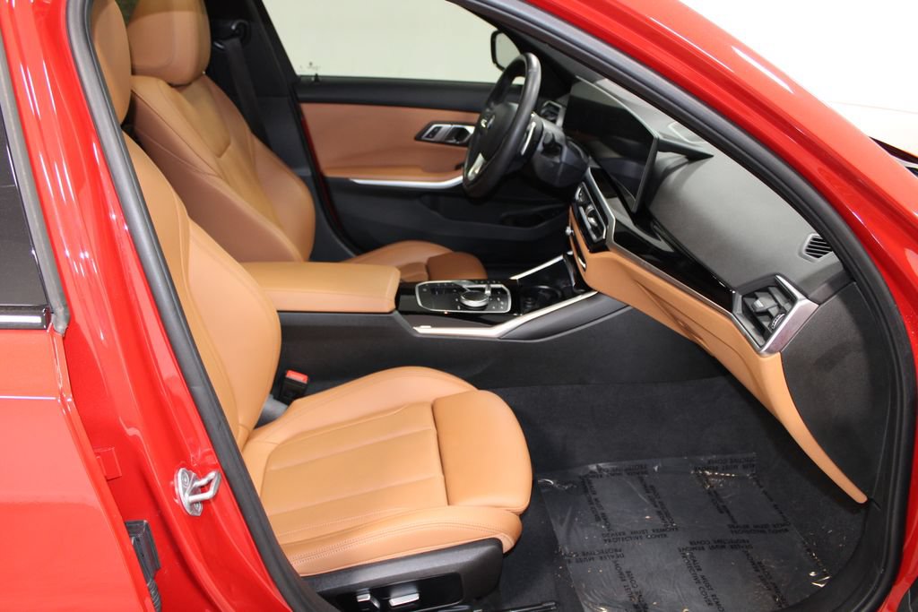 Used 2023 BMW 330i Sedan w/ Premium Package RWD image 26