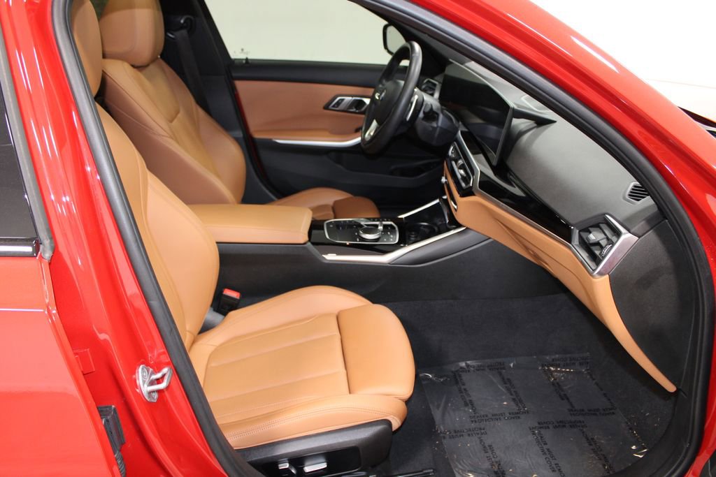 Used 2023 BMW 330i Sedan w/ Premium Package RWD image 26