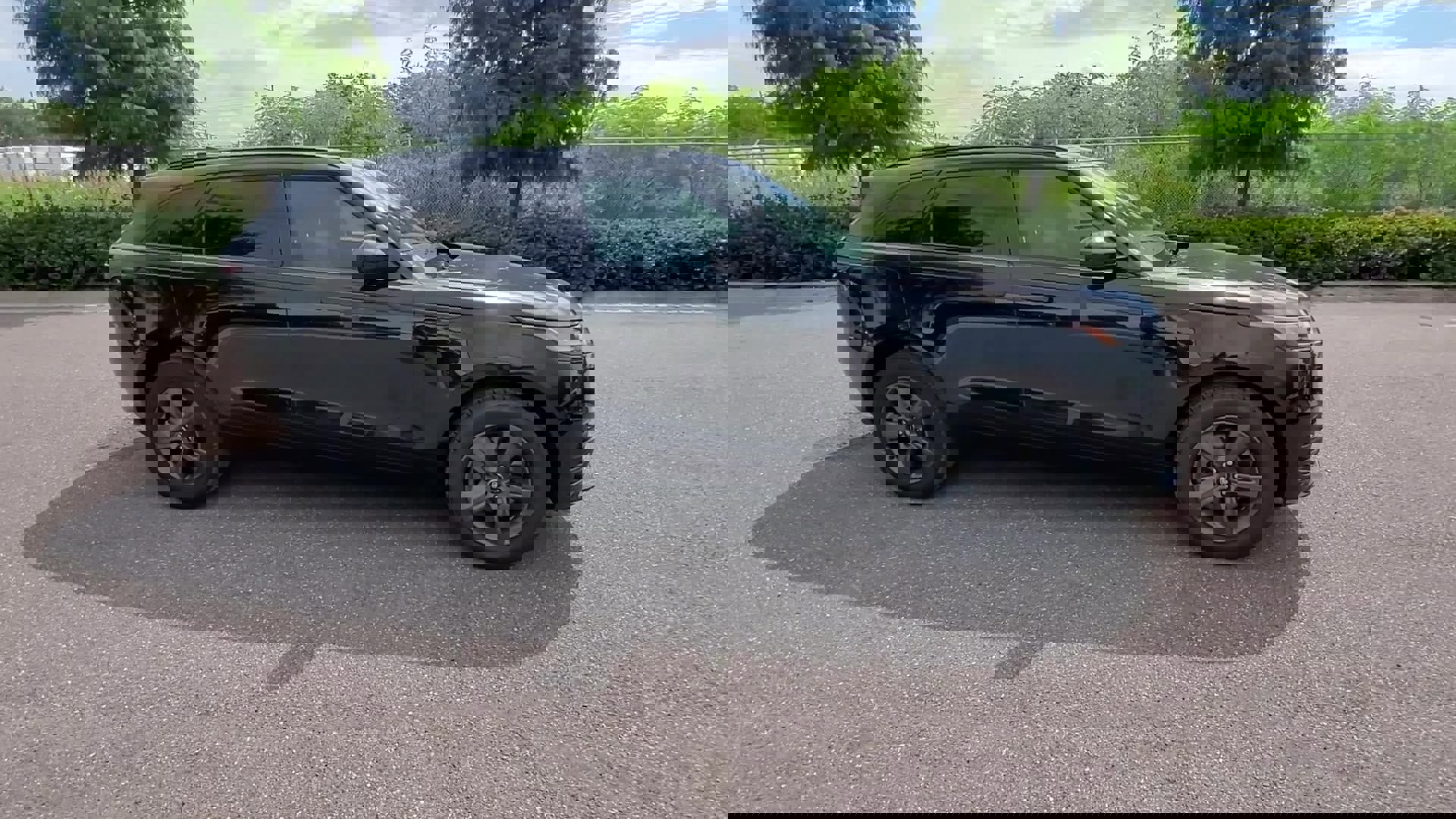 Used 2025 Land Rover Range Rover Velar Dynamic SE image 49