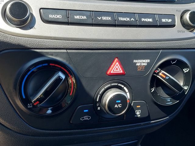 Used 2020 Hyundai Accent SE FWD image 28