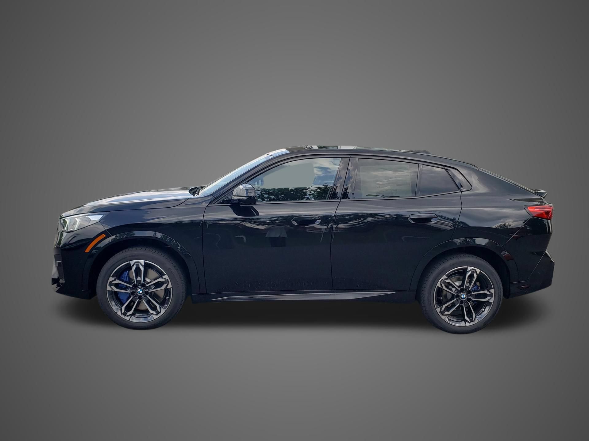 New 2026 BMW X2 xDrive28i w/ M Sport Package AWD/4WD image 9
