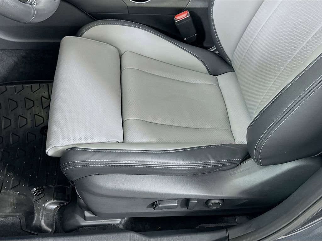 Used 2025 Subaru Outback Limited w/ Popular Package #2 image 20