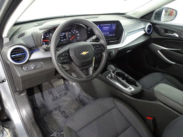 Used 2024 Chevrolet Trax LS image 20