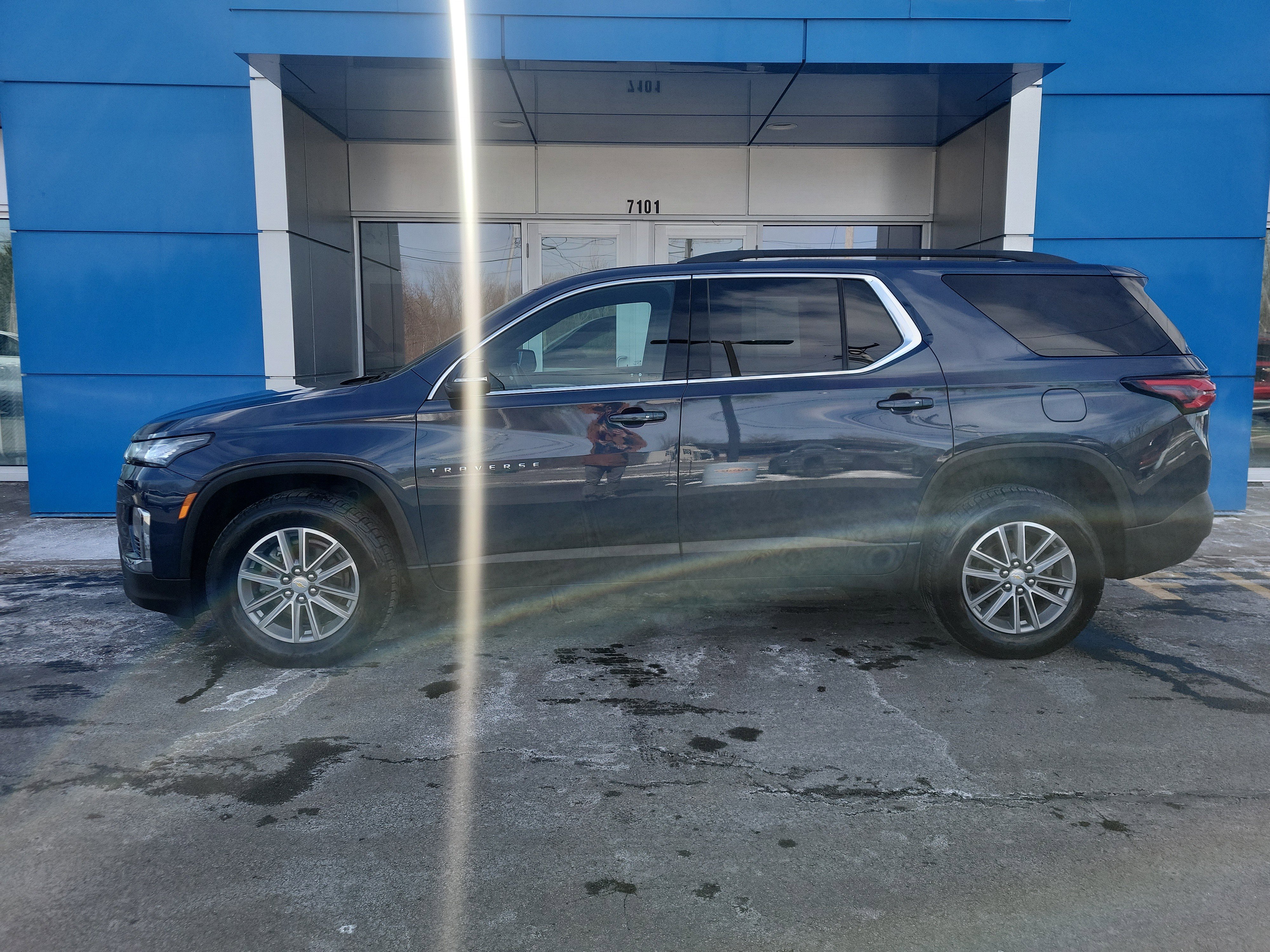 Certified 2022 Chevrolet Traverse LT image 6
