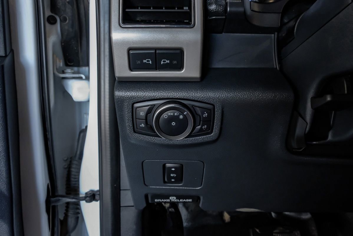 Used 2022 Ford F350 Lariat image 27