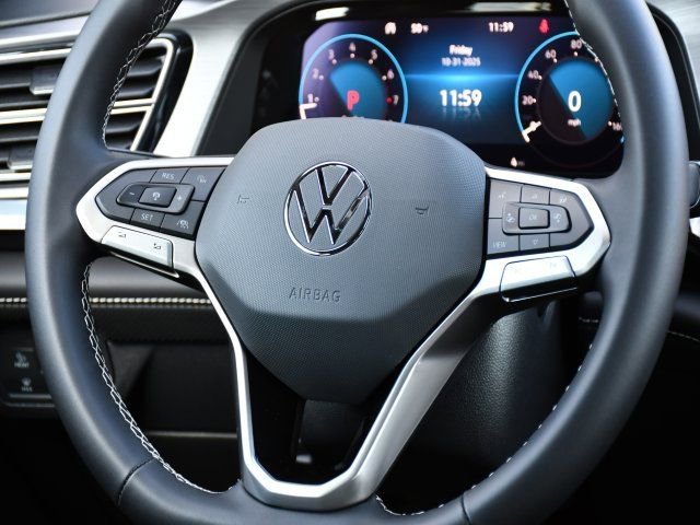 New 2026 Volkswagen Atlas Cross Sport SE image 22