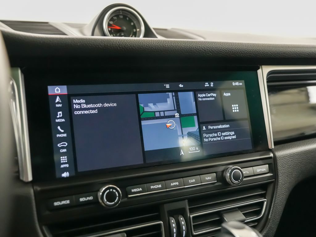 Certified 2021 Porsche Macan S AWD/4WD image 30